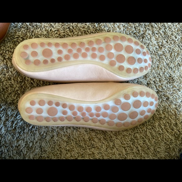 Flats - Picture 2 of 3